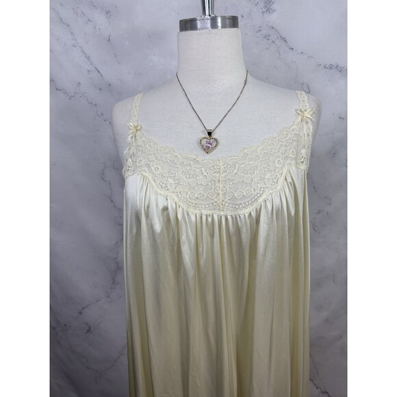 VTG 60s Romantic Nightgown Dress sz S Cream Nylon Lace Floral Lingerie Ethereal - Picture 7 of 16